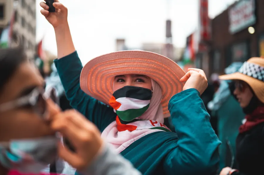 من المشاركة إلى المبادرة